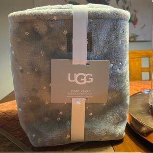 UGG Avery Stars storage
